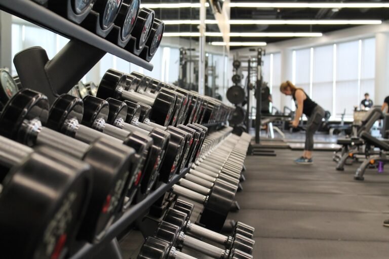 Cardio vs. Fuerza: ¿Qué es mejor para ti?